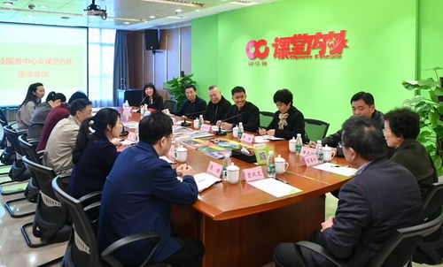 市科協科技服務中心走進課堂內外，深化重慶科技服務合作交流